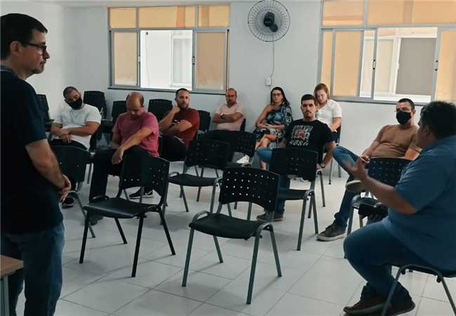 Capacitação para atendimento de microempreendedores em Itapemirim