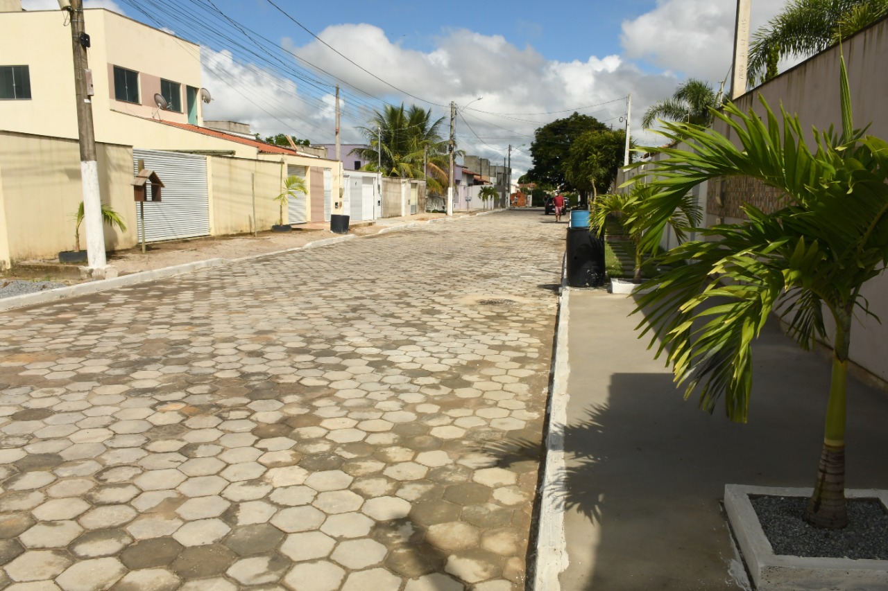 PREFEITURA DE SÃO MATEUS TÁ ON! INAUGURADO CALÇAMENTO NO BAIRRO PARQUE WASHINGTON