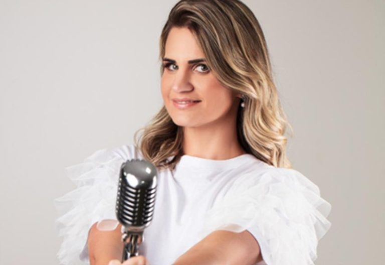PROJETO SEXTA EM CANTO RECEBE GABI DALLA