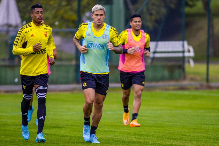 Após demissão de Paulo Sousa, interino comanda treino no Flamengo