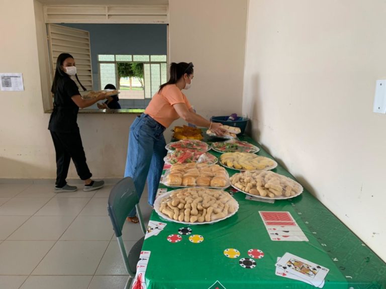 CDL e SEMHAS homenageiam idosos do Lar dos Idosos pelo Dia dos Avós