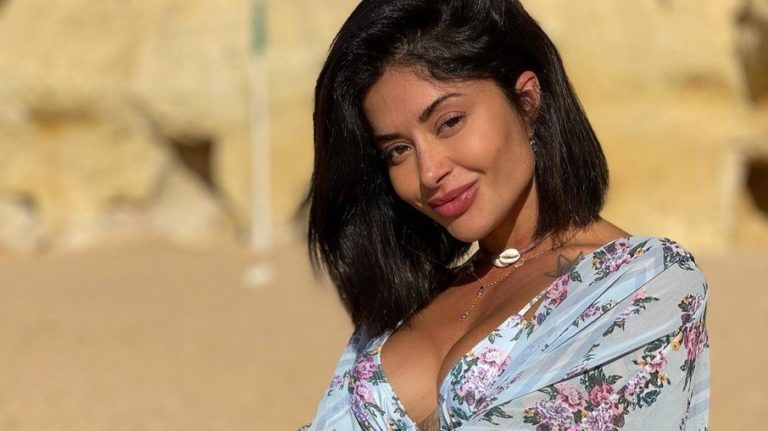 Aline Campos estreia como apresentadora na Globo