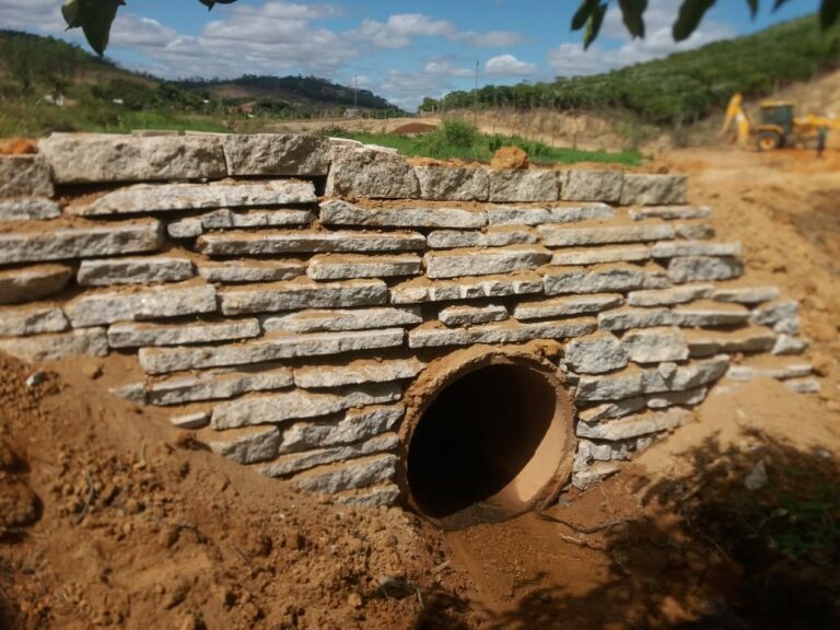 SEMTE entrega 100º bueiro construído na atual gestão