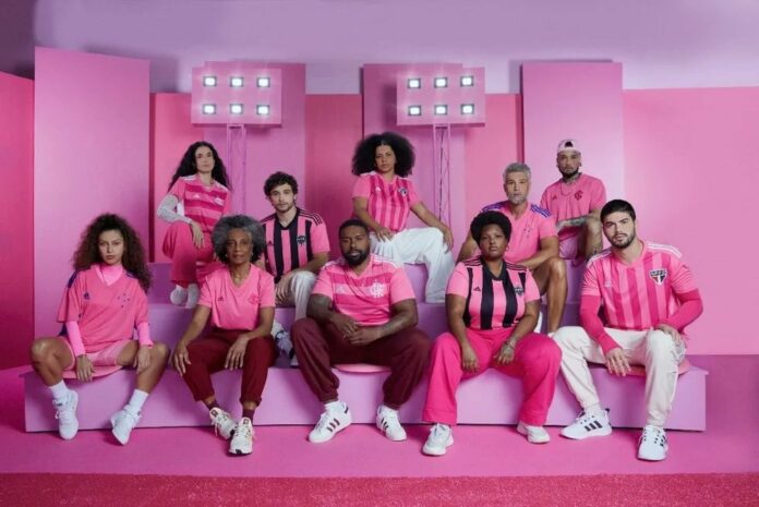 São Paulo e outros 4 clubes lançam camisa rosa em campanha contra o câncer de mama