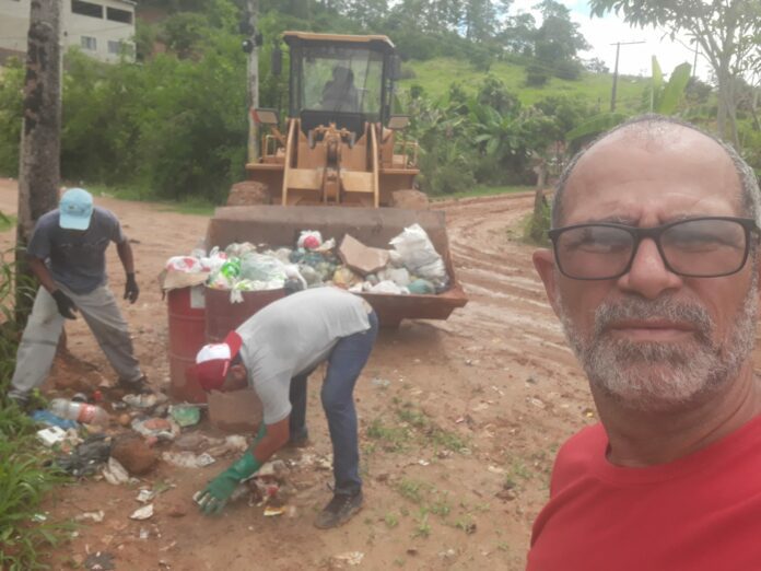Secretaria de Limpeza Pública faz mutirão de limpeza na Vila Santa Isabel