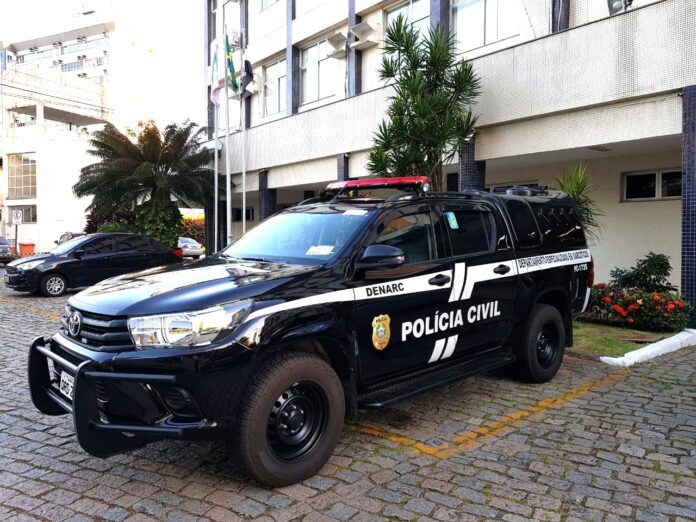 Duas pessoas foram presas durante escala Iseo nesse sábado (12)