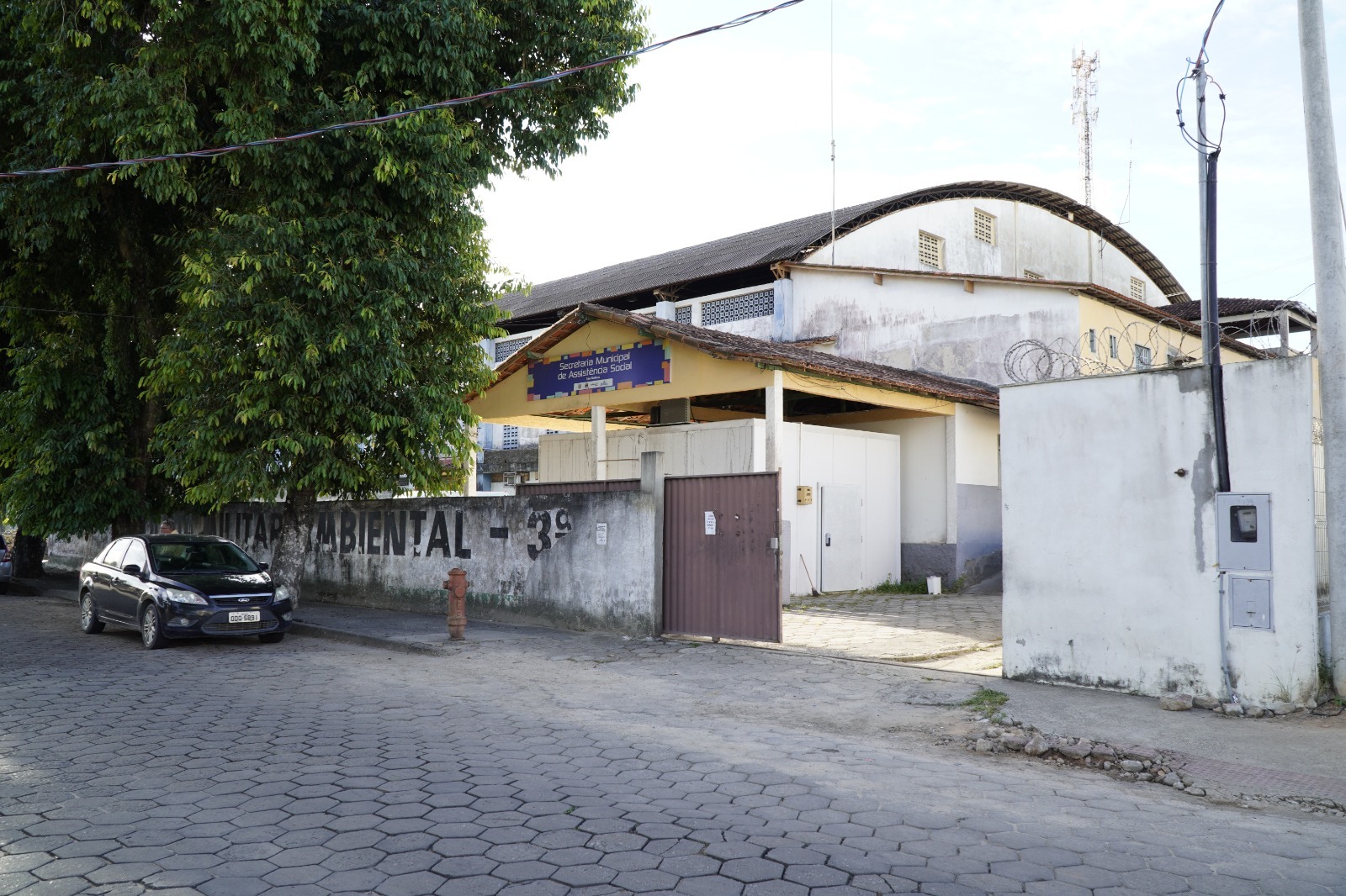 DANIEL SANTANA ASSINA MAIS UMA ORDEM DE SERVIÇO: CREAS BOA VISTA RECEBERÁ A PRIMEIRA REFORMA DESDE 1999