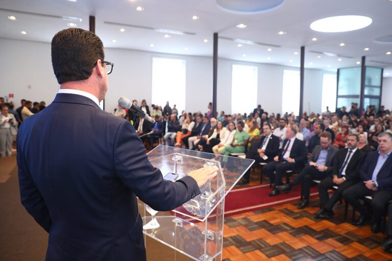 Presidente da Ales destaca parceria em prol da educação