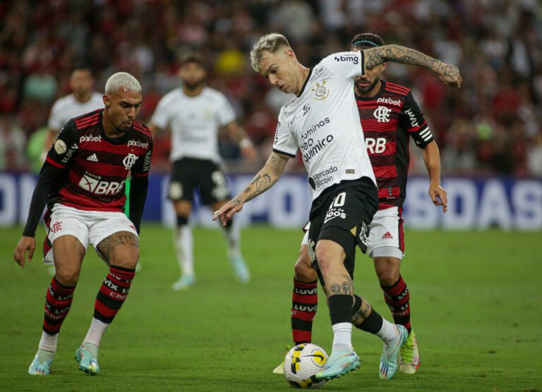 Corinthians quer vencer e largar com vantagem na Sul-Americana