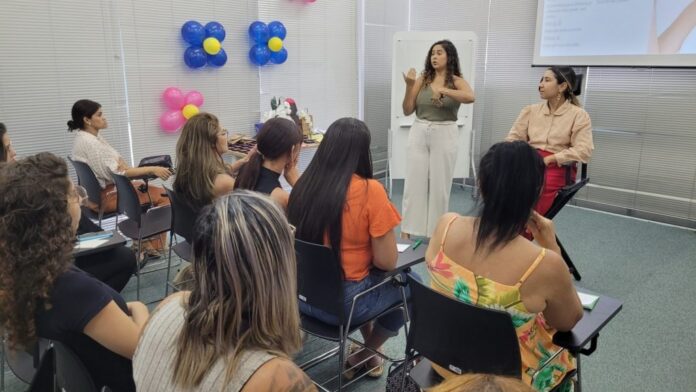“Café com Cores” reúne mulheres para troca de experiências e aprendizado - Prefeitura de Cachoeiro de Itapemirim